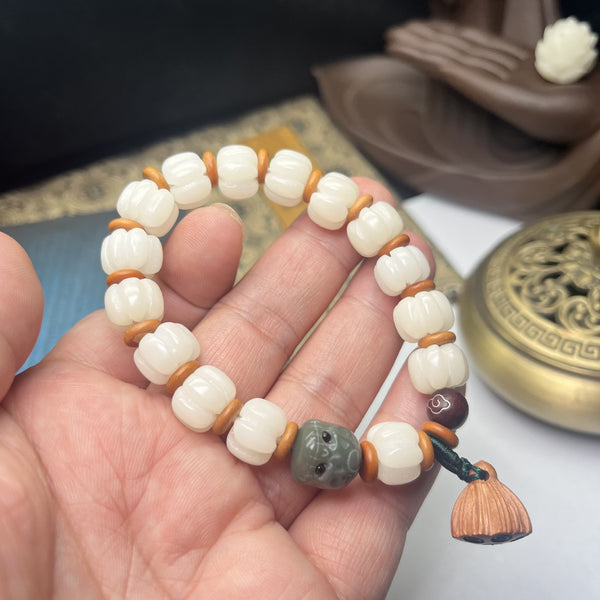 Buddhist Handcrafted White Bodhi Lotus Lucky Bracelet Bracelet INNERVIBER 3